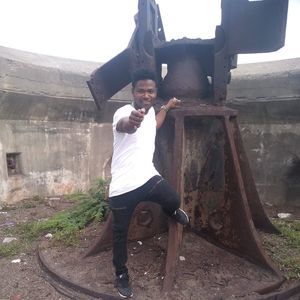 Meet your Posher, Ricardo bell